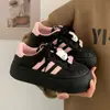 Zapatos de Lona para Niñas 2024 Primavera y Otoño Nuevos Negros de Suela Gruesa Versátiles Zapatos de Lona de Moda Casual Estilo Deportivo Zapatos de Lona para Niñas