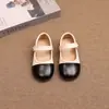 Zapatos de Princesa para Niñas Zapatos Pequeños de Cuero 2025 Primavera y Otoño Nuevos Zapatos Mary Jane Individuales Zapatos de Baile Estilo Pequeño Chanel para Niñas