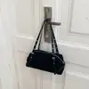 Bolso almohada casual simple estilo coreano para mujer, nuevo modelo 2026, bolso de hombro de moda de nicho de gran capacidad para el día a día