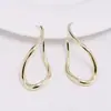 ZA otoño e invierno Pendientes retorcidos irregulares nuevos moda exagerados estilo frío pendientes retro de metal personalidad