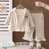 Conjunto de Ropa de Otoño para Niñas 2026 Nuevo Estilo Ropa Elegante de Primavera Otoño para Bebés Niños Conjunto de Tres Piezas con Sudadera a la Moda