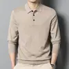 Hot2025 Nova Camisa de Tricô Masculina Outono Estilo Coreano Slim Fit Casual Gola Lapela Cor Sólida Manga Longa