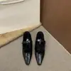 Sapatos Mary Jane de Pelúcia Estilo Chanel para Mulheres, Sapatos de Pelúcia para Outono e Inverno com Aumento Oculto de Altura