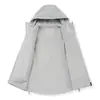 Chaqueta softshell suave totalmente termosellada del mismo estilo de Dijia para hombres y mujeres, versión para parejas, a prueba de viento e impermeable, adecuada para montañismo, disponible para compra en grupo, se puede imprimir con logotipo