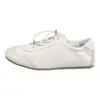 Estilo Ballet~Zapatos de entrenamiento alemanes plateados de corte bajo para mujer, nuevo modelo otoño 2026, zapatos Forrest Gump, tenis blancos, zapatos Mary Jane deportivos