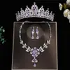 Colar e Brincos de Liga Metálica com Pingente de Flor Gota e Franja Venda Quente Transfronteiriça Corrente Delicada Conjunto de Três Peças de Luxo Leve de Alta Qualidade