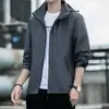 Jaqueta masculina, novo modelo primavera e outono, à prova de vento e à prova d'água, estilo casal, jaqueta versátil casual para atividades ao ar livre, moderna