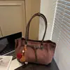 Bolsa de Axila Estilo Preguiçoso Retrô para Mulheres 2025 Nova Bolsa Tote de Camurça de Grande Capacidade Bolsa de Ombro Simples para o Dia a Dia