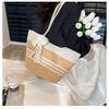 Bolsa tejida de gran capacidad para mujer 2024 bolso de hombro hilo de algodón portátil encaje bolsa de paja combinación de colores bolsa de playa bolsa tote