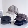 Hebilla de cinturón estilo retro británico octagonal para mujer, gorra de visera versátil casual de otoño, gorra de periódico elegante y que estiliza el rostro, moderna