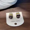 Un Pendiente Minimalista Cuadrado de Circonita Micropavimentada de Dos Vías Versátil para Mujer, Adecuado para el Trabajo Diario, Elegante y Versátil, Pendientes Cubo de Azúcar