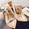 Pañuelo Cuadrado Estampado de Seda Artificial Estilo Coreano, Chal, Bufanda de Cuello, Pañuelo de Cuello de Alta Gama, Pañuelo Cuadrado Pequeño, Pañuelo para la Cabeza, Pañuelo de Seda, Bufanda para Mujer