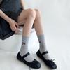 Primavera y verano delgados transpirables verticales calcetines de tubo de viento de ballet miu calcetines blancos algodón para mujer estilo coreano lazo japonés