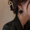 Brincos geométricos pretos de luxo leve de alta qualidade para mulheres, novos brincos de design de nicho retrô da moda, brincos de temperamento estilosos