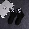 Calcetines de otoño e invierno para mujer hasta media pantorrilla blanco y negro estilo campus NY calcetines para pareja barras paralelas letras running hip hop media pantorrilla Deportes calcetines para hombre