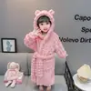 Pijamas de Terciopelo Espeso Coral para Niñas Otoño e Invierno 2025 Nuevos Batas de Baño de Franela de Longitud Media para Niños