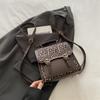 Mochila de Viaje Súper Fire con Estampado de Leopardo para Mujer 2024 Nueva Moda Otoño e Invierno Mochila Escolar Estudiantes Universitarios Salir Llevando Mochila Pequeña
