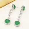 Pendientes de esmeralda de algodón vintage de estilo europeo y americano de Internet Celebrant, pendientes de diamantes cuadrados de princesa, pendientes largos de moda que combinan con todo con la parte inferior.