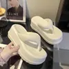 Pantuflas de Suela Ultra Gruesa Eva para Mujer, Nuevo Estilo Verano, Moda Coreana, Color Sólido, Versátiles, Modernas, Casual, Suelas Gruesas que Aumentan la Altura