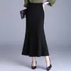 Elegante Falda Negra de Cola de Pez, Ajustada, de Longitud Media y con Caída, para Mujer, Moda Trendy de Otoño 2026 para Ir al Trabajo