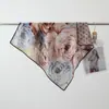 Lenço de Seda Imitação Veludo para Mulheres, Estilo Retro Novo, Estampa Patchwork, Rejuvenescedor, Dupla Face, Cor Diferente, Lenço Quadrado Grande, Toalha de Praia para Viagem, Proteção Solar