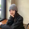 Gorro de Punto de Pelo de Conejo para Mujer en Invierno, Gorro Pequeño de Lana con Terciopelo para Mantener el Calor, Gorro Pullover Cortavientos para Ciclismo Fabricante Venta al por Mayor