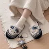 Lindas pantuflas de algodón esponjoso con temática de gatos para mujer, perfectas para el invierno, estudiantes y uso en interiores; pantuflas de felpa gruesas, de suela suave y cálidas