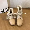 Botas de tornozelo retrô estilo francês com laço para mulheres, 2026, bico redondo, design patchwork, com salto plataforma oculto para um efeito emagrecedor, sola macia, botas de moda versáteis