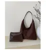 Bolsa de Hombro Tote de Gran Capacidad para Mujer, Bolso de Madre e Hija con Tallado Hueco Artístico Retro de Nicho Coreano, Tendencia 2026