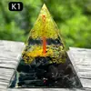 Pirâmide de bola de cristal natural de 8cm Ornamento de mesa de escritório europeu e americano Artesanato de pirâmide de resina para yoga e meditação