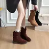 Nuevas botas western de media pantorrilla, botines, botas Martin, estilo páramo otoño e invierno, vaquero americano 2026, estilo Rad Birkenstock