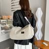 Bolsa de viaje estilo japonés Bolsa de hombro de moda para mujer Bolsa de mensajero Mochila pequeña casual de marca de moda con personalidad para hombre Bolso cruzado ligero para viaje