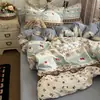 Juego de cuatro piezas de algodón acolchado de doble capa de gasa, amigable con la piel y suave, funda de edredón, sábana para cama de dormitorio de estudiante, juego de tres piezas para dormitorio