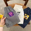 Pantalones Cortos para Niños 2026 Nuevos Llegados de Verano Pantalones Cortos con Parche de Dibujos Animados para Niños y Niñas Pantalones Cortos Rayados a la Rodilla para Bebé Modernos