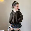 Chaqueta de Cuero con Capucha Estilo Coreano para Niñas Estilo Primavera y Otoño 2026 Nueva Moda Infantil Elegante Chaqueta Top para Niña Pequeña