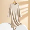 Vestido Pijama de Manga Longa Feminino Outono Inverno Novo Gola Redonda Comprimento Médio Roupa de Casa Vestido Pijama Espesso Quente