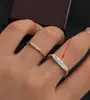 Anillo Popular de Dos Tonos Grabado de Xiaohongshu Otoño e Invierno Retro Lujo Accesible Gama Alta Versátil Par de Anillos Envío Directo
