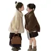 Nuevo Abrigo de Lana para Niños Chaqueta de Piel para Niñas y Niños Otoño/Invierno 2026