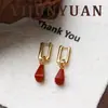 Collar con Colgante de Piedra Roja Multifacética de Moda Nuevo Lujo Ligero Nicho Gama Alta Versátil Cadena para Clavícula Joyería para Mujer