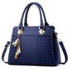 Bolso de mano bordado Lingge, nuevo bolso de mujer de comercio exterior, bolso de hombro grande, bolso cruzado de mediana edad, sencillo, combinable y elegante.
