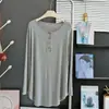 Camiseta de Modal con Tres Botones y Dobladillo Curvo para Mujer, Nueva Camiseta de Manga Larga de Longitud Media para Primavera y Otoño que Cubre las Caderas, Prenda Base