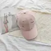 Gorra de Béisbol Bordada con Dibujos Animados Lindos para Mujer Primavera Verano Estilo Universitario Fresca Versátil Hace que la Cara se Vea Más Pequeña Gorra de Pico Protección Solar