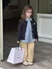 Cardigan de Tricô Trançado em Forma de Coração para Meninas, Jaqueta Suéter Infantil de Gola Redonda, Peça de Roupa Externa Casual Versátil de Manga Longa