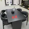 Juego de mesa y sillas de comedor de pizarra, acabado mate simple en blanco y negro, tamaño pequeño, lujo ligero, adecuado para el hogar y viviendas de alquiler, mesa de comedor rectangular
