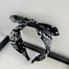 Faixa de Cabelo Cruzada de Aba Larga Estilo Étnico Retrô para Mulheres, Acessório de Cabelo Estiloso para Sair, Faixa de Cabelo de Orelha de Coelho, Faixa de Cabeça Alta para Lavar o Rosto