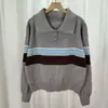 Estilo Preppy Coreano Suéter de Punto Rayado con Cuello Polo Gris para Mujer Otoño 2026 Suéter de Punto de Manga Larga Top Versátil