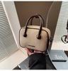 Bolsa Envelope Transfronteiriça para Mulheres, Novo Estilo Inverno 2026, Bolsa de Mão Versátil Casual de Alto Padrão, Bolsa de Ombro, Bolsa Pequena Transversal