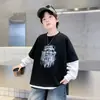 Sudadera para Niños 2026 Nueva de Moda Genial con Mangas Patchwork, Cuello Redondo, Estampado de Letras, Otoño Casual Elegante