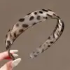 Colección de Diademas de Cabeza de Dientes para Niños y Adultos Impresionante Trenza de Calavera Alta Diadema Colores de Corte Pinza para el Cabello Antideslizante Accesorios para el Cabello