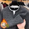 Tricô Masculino Inverno 2026 Novo Estilo Veludo Falso Peça Dupla, Gola Redonda Solta Camada Base Versátil, Espessado